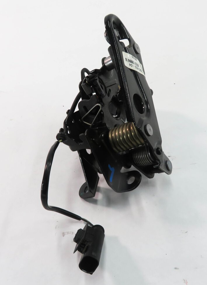 Thumbnail 9: 2009 BMW 750i (F01) LEFT FRONT DRIVER LOWER HOOD LOCK LATCH