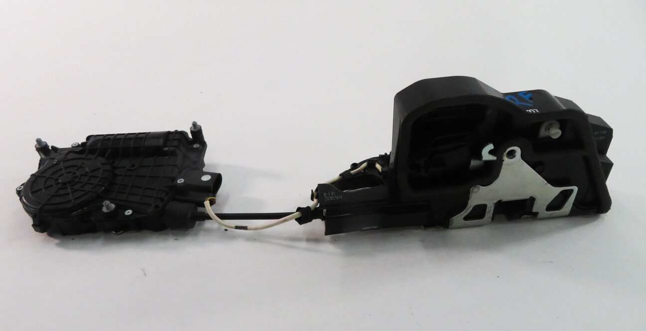 Thumbnail 6: 09-16 BMW 528i 535i 550i 740i 750i (F01 F10) RIGHT FRONT DOOR LATCH (SOFT CLOSE)