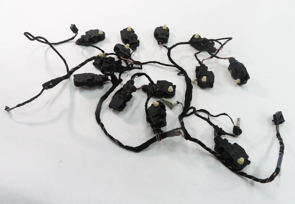2009 BMW 750i (F01) HEATER A/C BLEND DOOR SERVO ACTUATOR MOTOR SET w/ HARNESS