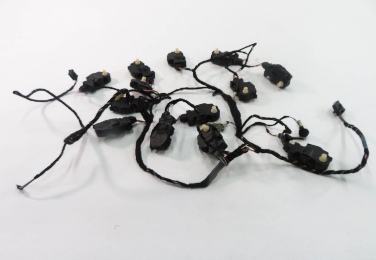 Thumbnail 2: 2009 BMW 750i (F01) HEATER A/C BLEND DOOR SERVO ACTUATOR MOTOR SET w/ HARNESS
