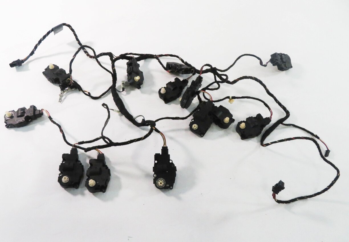 Thumbnail 5: 2009 BMW 750i (F01) HEATER A/C BLEND DOOR SERVO ACTUATOR MOTOR SET w/ HARNESS