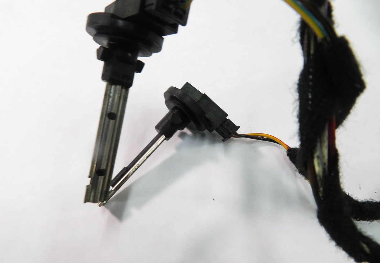 Thumbnail 7: 2009 BMW 750i (F01) HEATER A/C BLEND DOOR SERVO ACTUATOR MOTOR SET w/ HARNESS