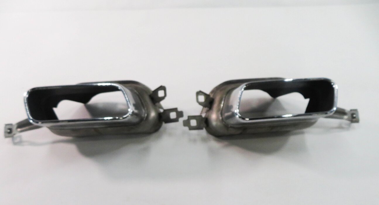 Thumbnail 2: 2009 BMW 750i (F01) EXHAUST TIP SET-2