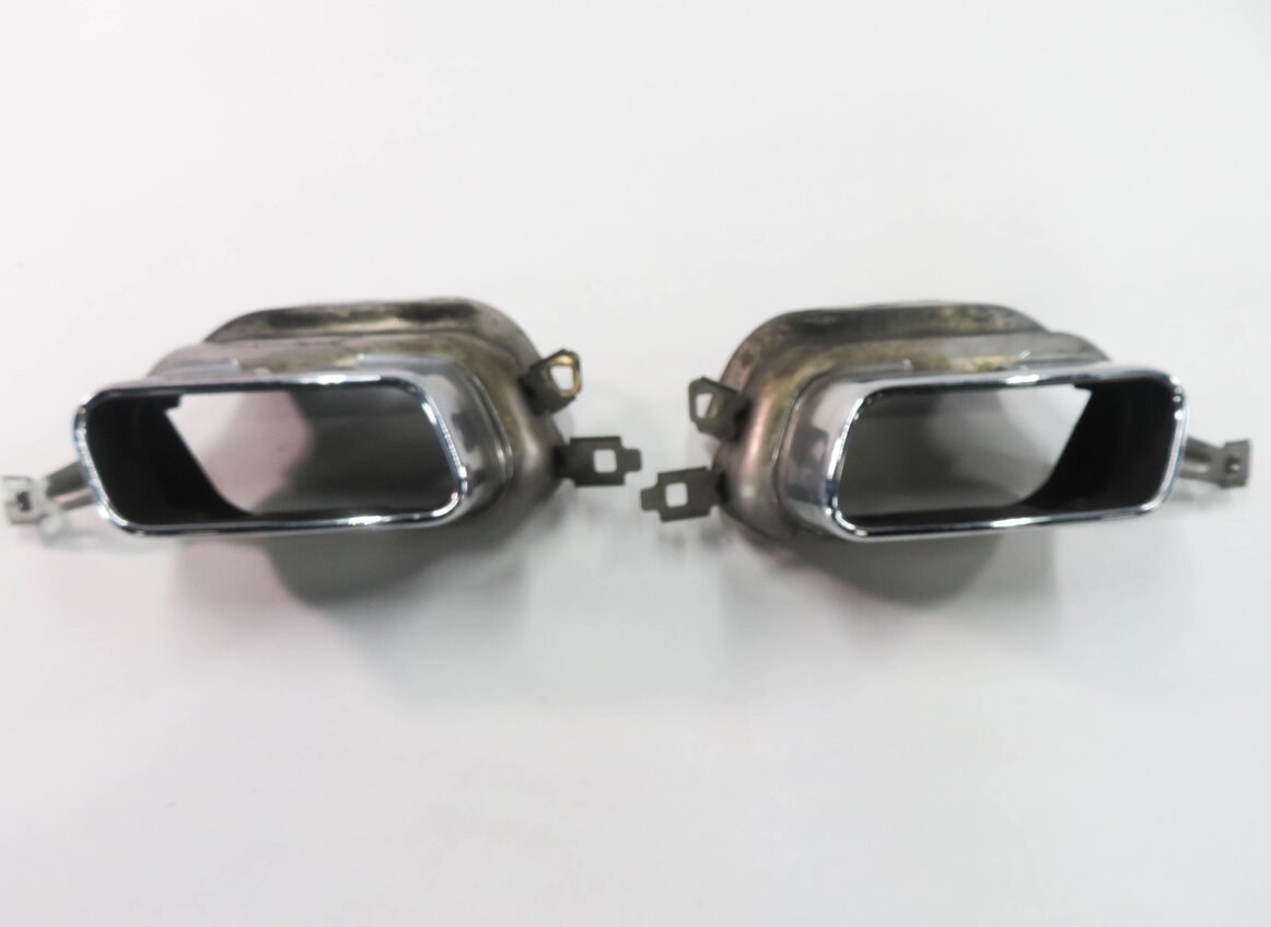 Thumbnail 3: 2009 BMW 750i (F01) EXHAUST TIP SET-2