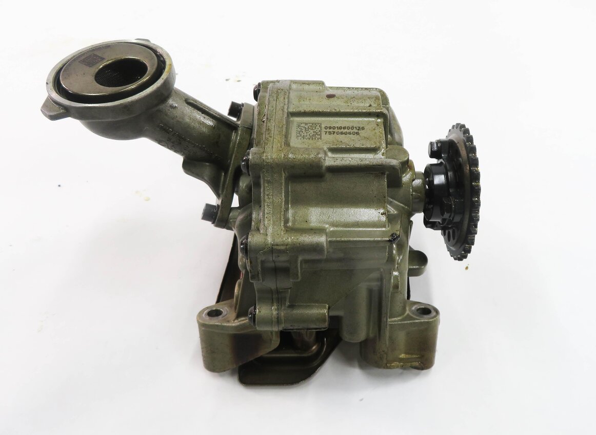 Thumbnail 6: 2009 BMW 750i (F01) 4.4L N63 TWIN TURBO V8 ENGINE - MOTOR OIL FLUID PUMP