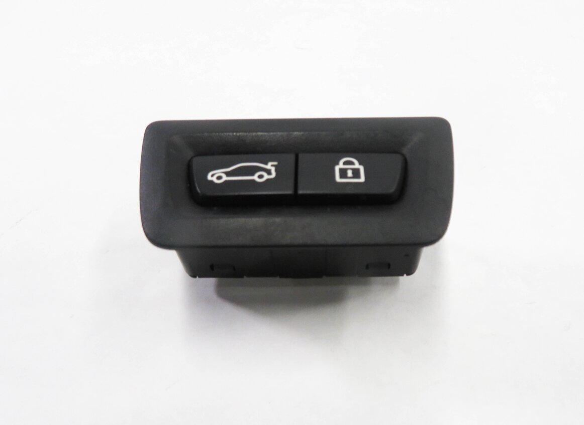 Thumbnail 2: 2009 BMW 750i (F01) REAR TRUNK LOCK / CLOSE SWITCH BUTTON