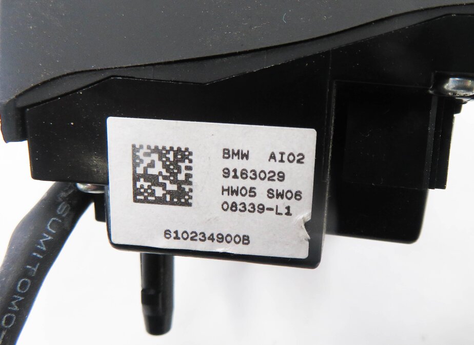Thumbnail 8: 2009 BMW 750i (F01) CRUISE CONTROL PHONE MODE STEERING SWITCH BUTTON SET-2