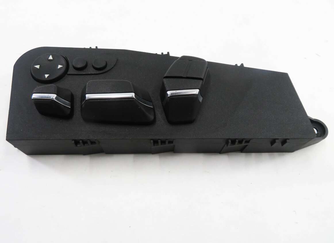 Thumbnail 5: 2009 BMW 750i (F01) LEFT FRONT DRIVER SEAT ADJUSTMENT SWITCH BUTTON