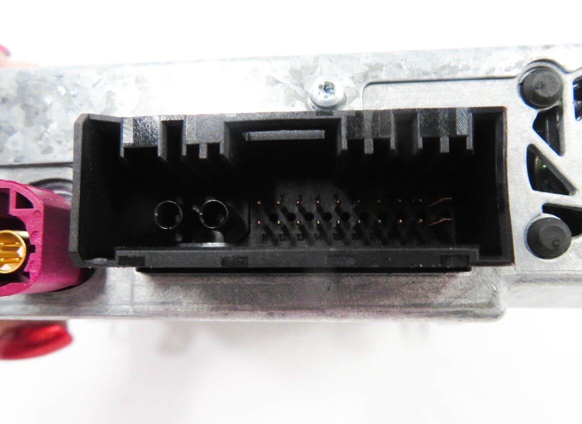 Thumbnail 7: 09-11 BMW 535iGT 550iGT 740i 750i 760i (F01 F02 F07) REAR DVD VIDEO DISC PLAYER