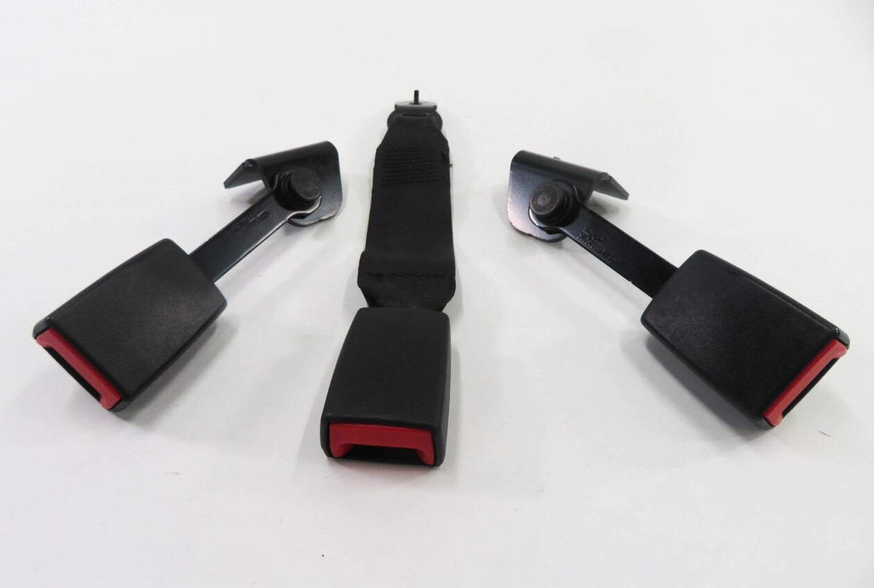 Thumbnail 2: 2009 BMW 750i (F01) REAR SEAT - SEATBELT BUCKLE RECEIVER SET-3 (BLACK)