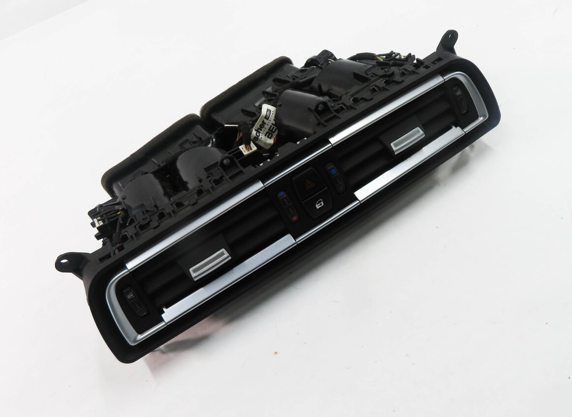 2009 BMW 750i (F01) CENTER DASH HEATER A/C AIR VENT w/ HAZARD & CENTRAL LOCK