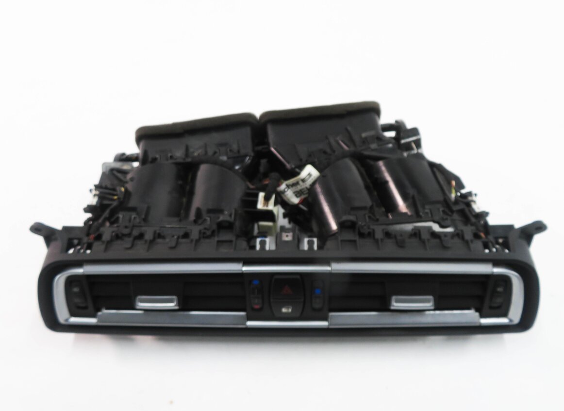 Thumbnail 3: 2009 BMW 750i (F01) CENTER DASH HEATER A/C AIR VENT w/ HAZARD & CENTRAL LOCK