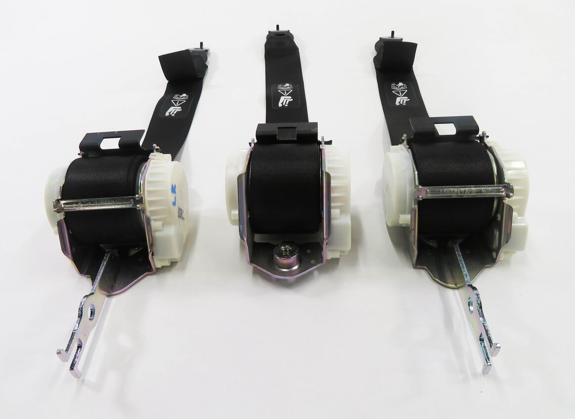 Thumbnail 5: 2009 BMW 750i (F01) REAR SEAT - SEATBELT RETRACTOR SET-3 (BLACK)