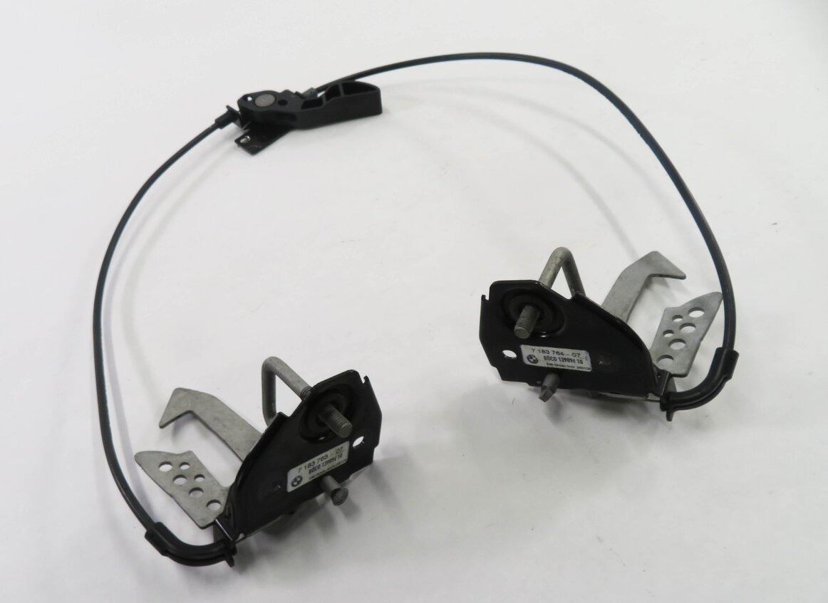 2009 BMW 750i (F01) FRONT LEFT & RIGHT UPPER HOOD LOCK LATCH SET-2