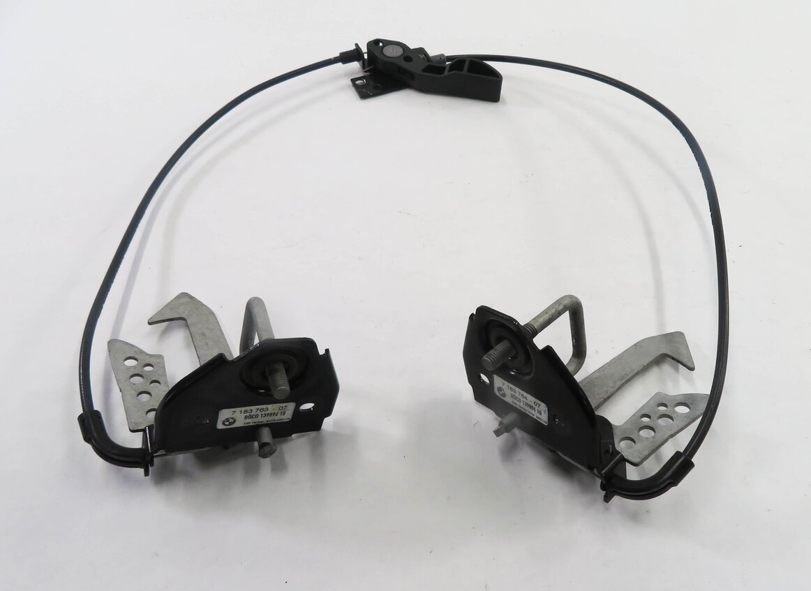 Thumbnail 2: 2009 BMW 750i (F01) FRONT LEFT & RIGHT UPPER HOOD LOCK LATCH SET-2