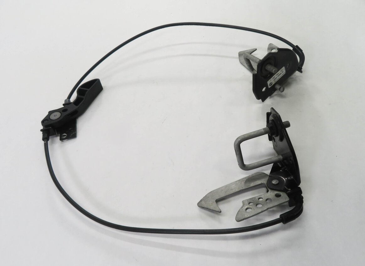 Thumbnail 4: 2009 BMW 750i (F01) FRONT LEFT & RIGHT UPPER HOOD LOCK LATCH SET-2