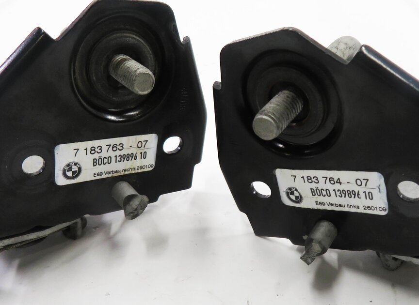 Thumbnail 6: 2009 BMW 750i (F01) FRONT LEFT & RIGHT UPPER HOOD LOCK LATCH SET-2