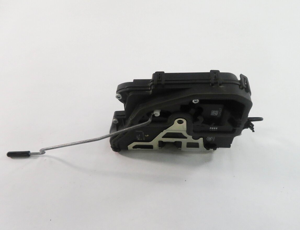 Thumbnail 6: 2010-2018 BMW E90 F30 F32 E60 F10 F01 F25 F26 E70 E71 - LEFT REAR DOOR LATCH