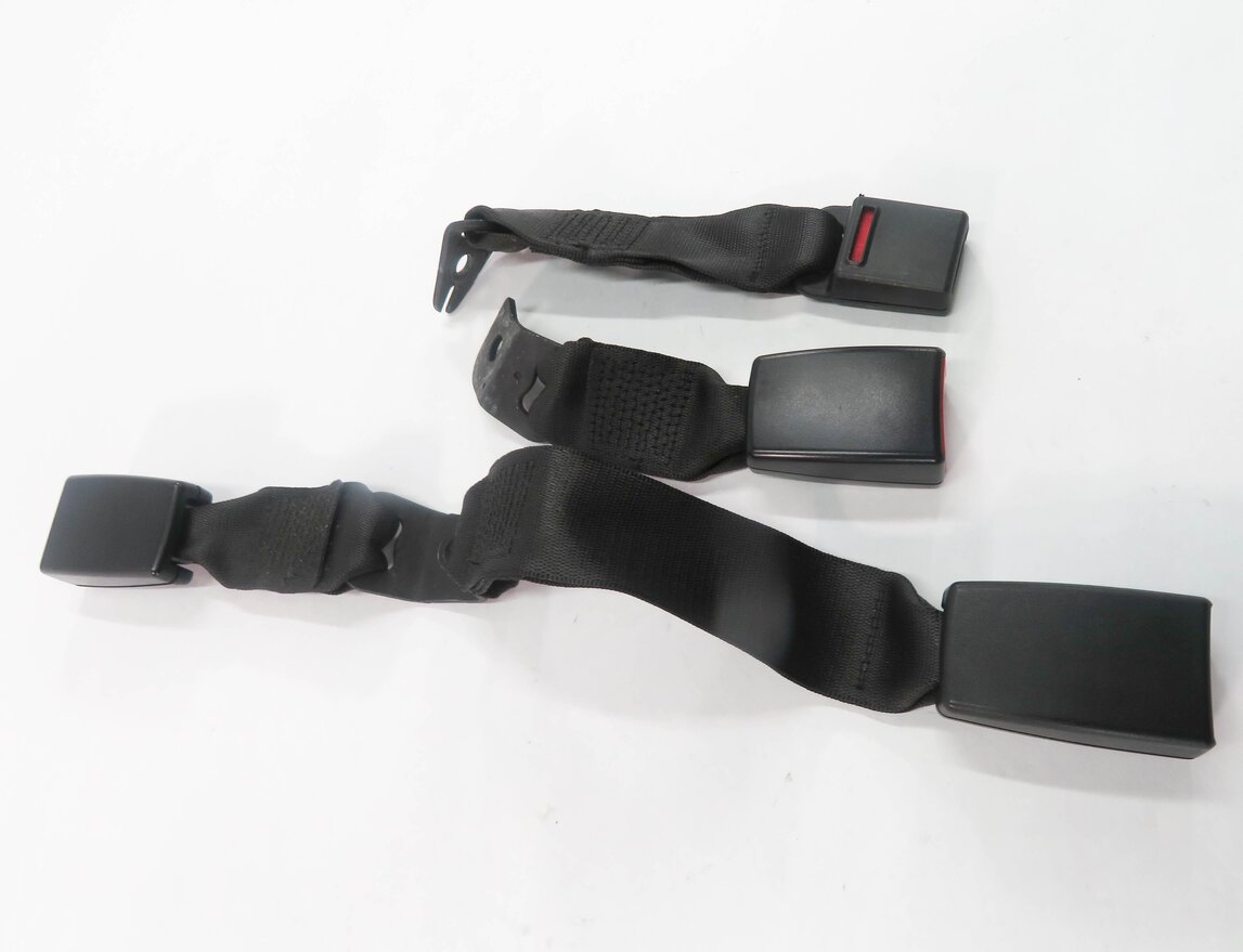 Thumbnail 5: 2010 BMW 335i (E90) REAR SEAT SEATBELT BUCKLE RECEIVER SET-3 (BLACK)