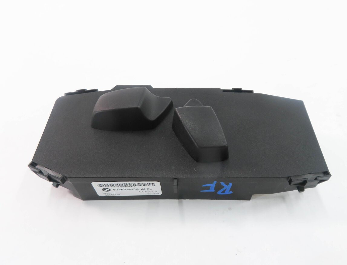 Thumbnail 2: 2009-2011 BMW 335i (E90) RIGHT FRONT PASSENGER POWER SEAT ADJUSTMENT SWITCH