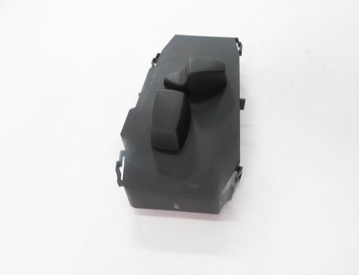 Thumbnail 4: 2009-2011 BMW 335i (E90) RIGHT FRONT PASSENGER POWER SEAT ADJUSTMENT SWITCH