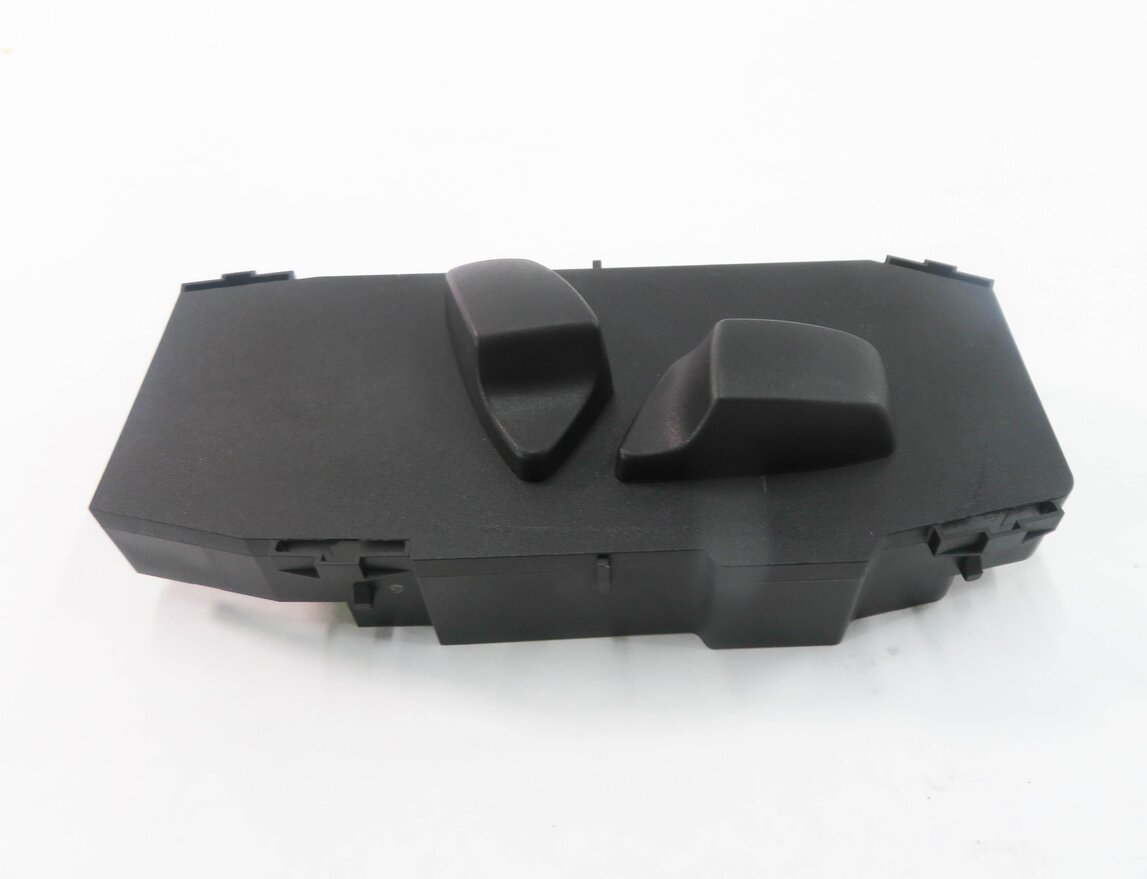 Thumbnail 5: 2009-2011 BMW 335i (E90) RIGHT FRONT PASSENGER POWER SEAT ADJUSTMENT SWITCH