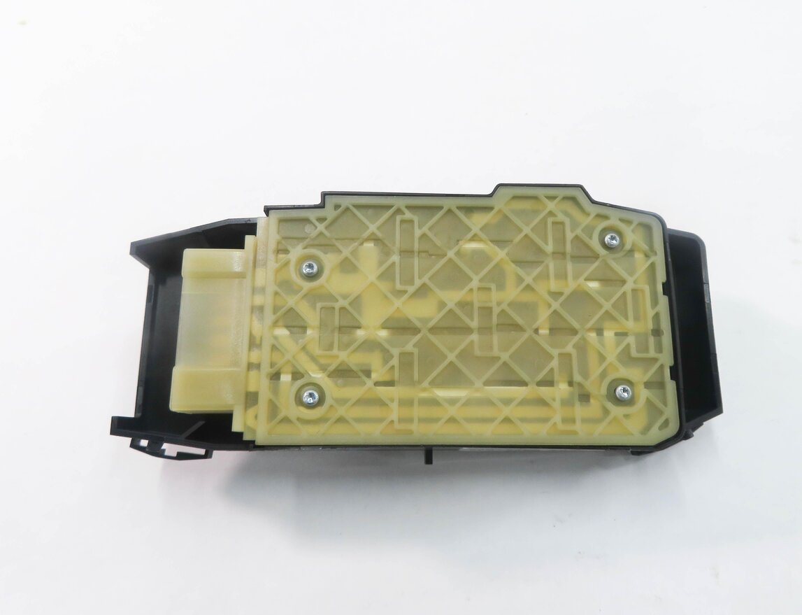 Thumbnail 6: 2009-2011 BMW 335i (E90) RIGHT FRONT PASSENGER POWER SEAT ADJUSTMENT SWITCH