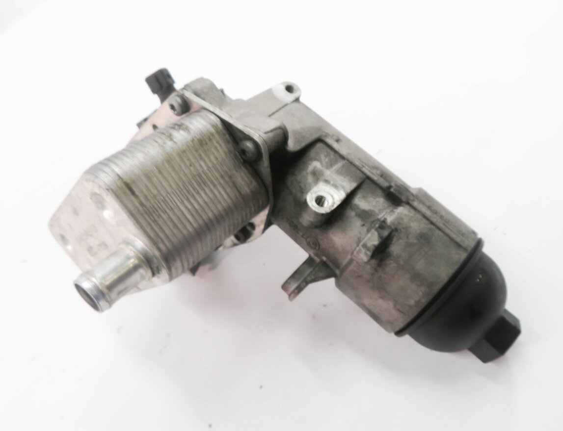 Thumbnail 1: 2010 BMW 335D (E90) 3.0L M57Y DIESEL ENGINE - OIL FILTER HOUSING w/ COOLER