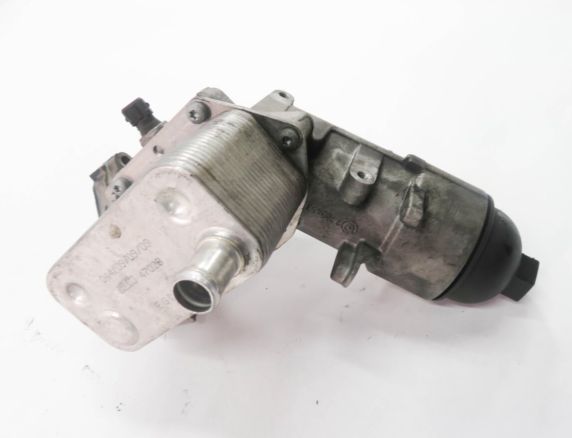 Thumbnail 4: 2010 BMW 335D (E90) 3.0L M57Y DIESEL ENGINE - OIL FILTER HOUSING w/ COOLER