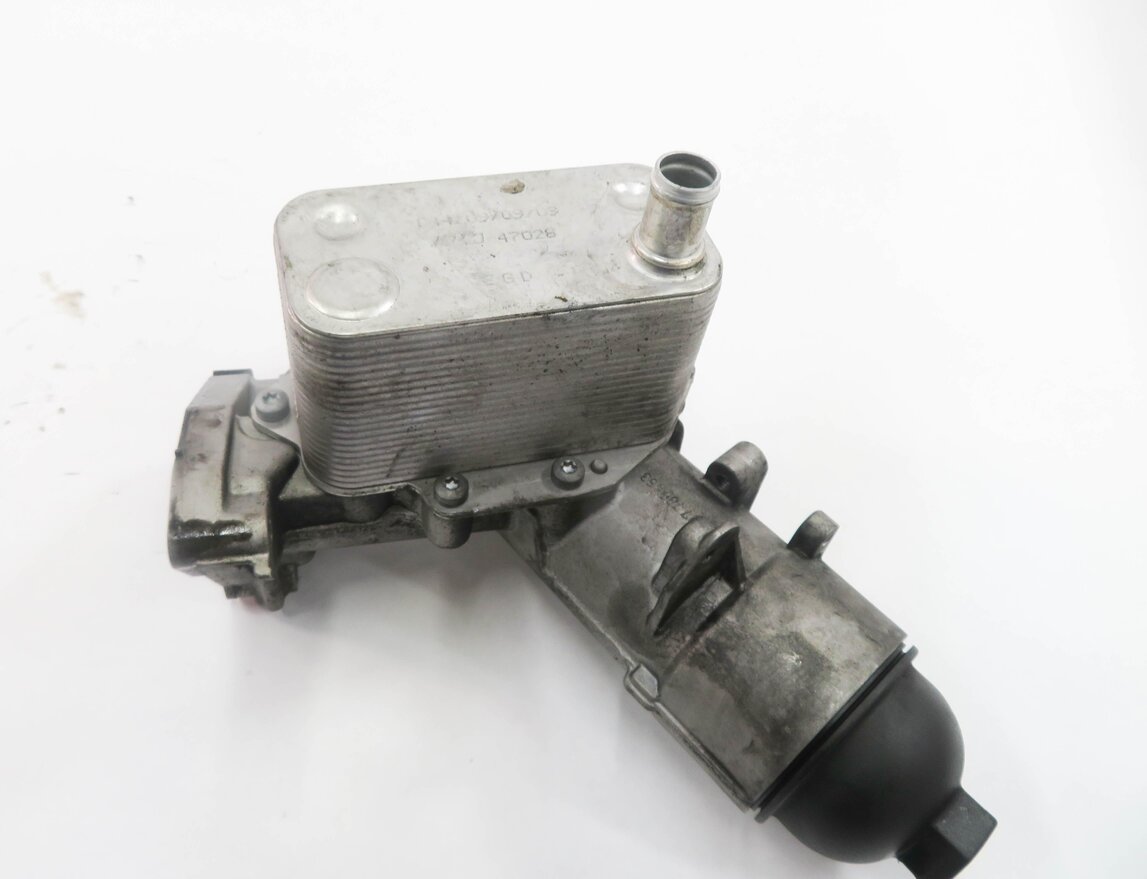 Thumbnail 9: 2010 BMW 335D (E90) 3.0L M57Y DIESEL ENGINE - OIL FILTER HOUSING w/ COOLER