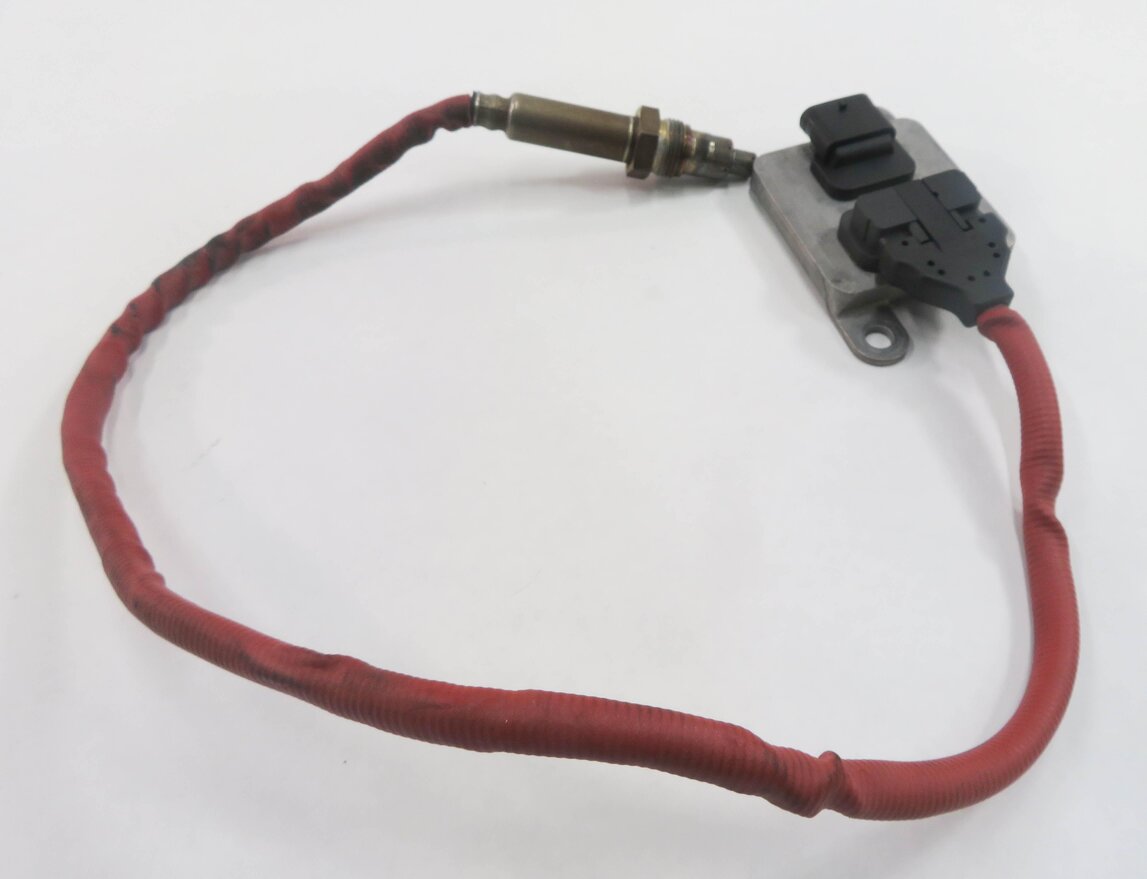 Thumbnail 2: 2010 BMW 335D (E90) 3.0L M57Y DIESEL ENGINE - NOX NITROGEN OXIDE SENSOR MODULE