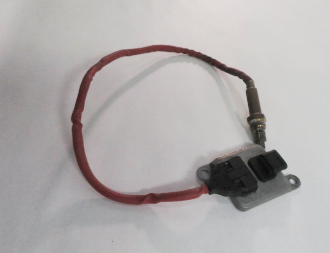 Thumbnail 5: 2010 BMW 335D (E90) 3.0L M57Y DIESEL ENGINE - NOX NITROGEN OXIDE SENSOR MODULE