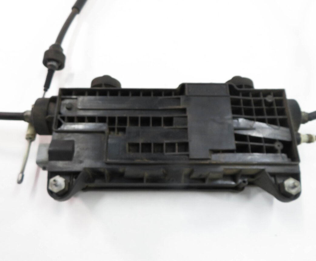 Thumbnail 4: 2006 RANGE ROVER SPORT (L320) EMERGENCY PARKING BRAKE ACTUATOR w/ CABLES