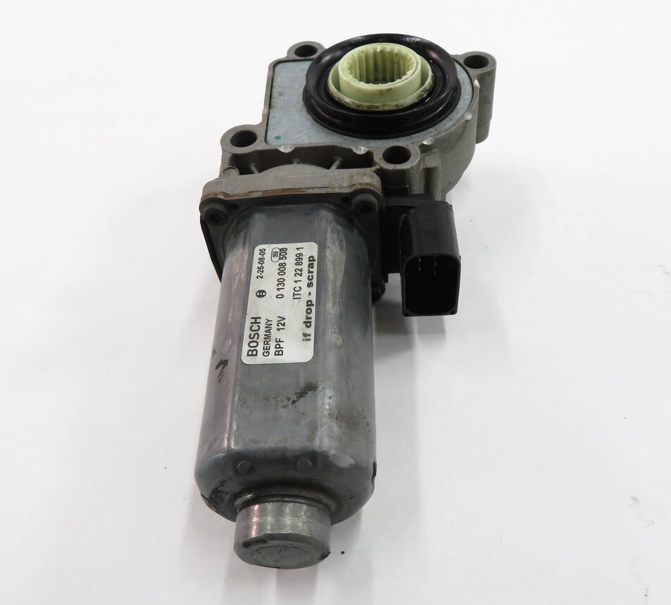 Thumbnail 7: 05-16 LR3 LR4 / RANGE ROVER SPORT (L320 L322) TRANSFER CASE ELECTRIC SHIFT MOTOR