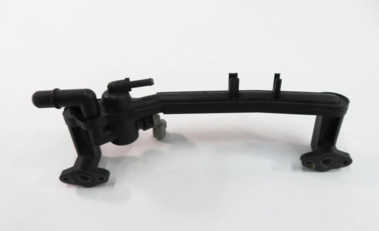 Thumbnail 8: 2006 RANGE ROVER SPORT (L320) 4.4L V8 ENGINE COOLANT CROSSOVER PIPE