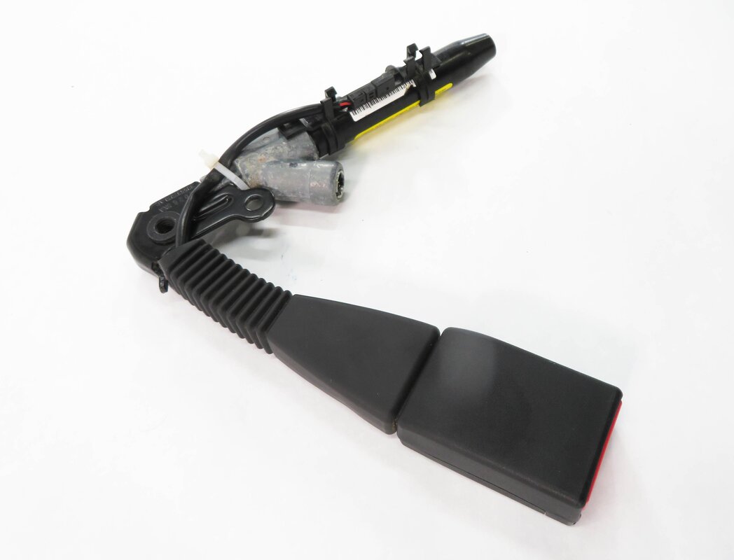 Thumbnail 3: 07-14 BMW X5 X5M X6 X6M (E70 E71) RIGHT FRONT PASSENGER SEATBELT BUCKLE RECEIVER