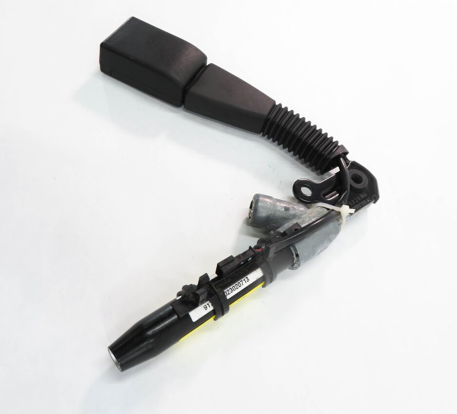 Thumbnail 4: 07-14 BMW X5 X5M X6 X6M (E70 E71) RIGHT FRONT PASSENGER SEATBELT BUCKLE RECEIVER