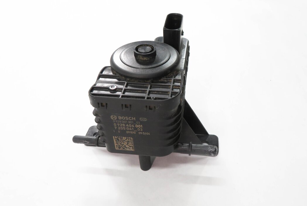Thumbnail 4: 2010 BMW X5 (E70) DIESEL - EMISSION FLUID TRANSFER PUMP