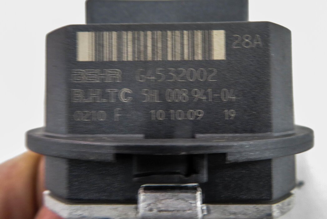 Thumbnail 8: 2010 BMW X5 (E70) REAR HEATER A/C BLOWER FAN MOTOR SPEED RESISTOR