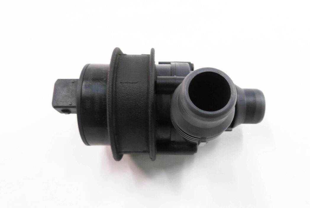 Thumbnail 2: 2010 BMW X5 (E70) 3.0L M57Y DIESEL ENGINE - AUX AUXILIARY WATER COOLANT PUMP