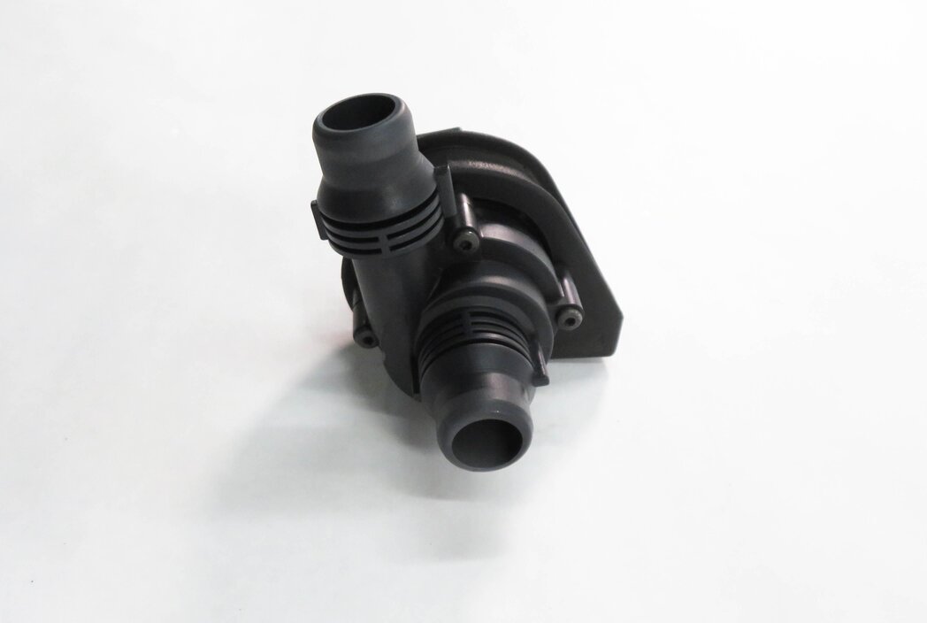 Thumbnail 5: 2010 BMW X5 (E70) 3.0L M57Y DIESEL ENGINE - AUX AUXILIARY WATER COOLANT PUMP