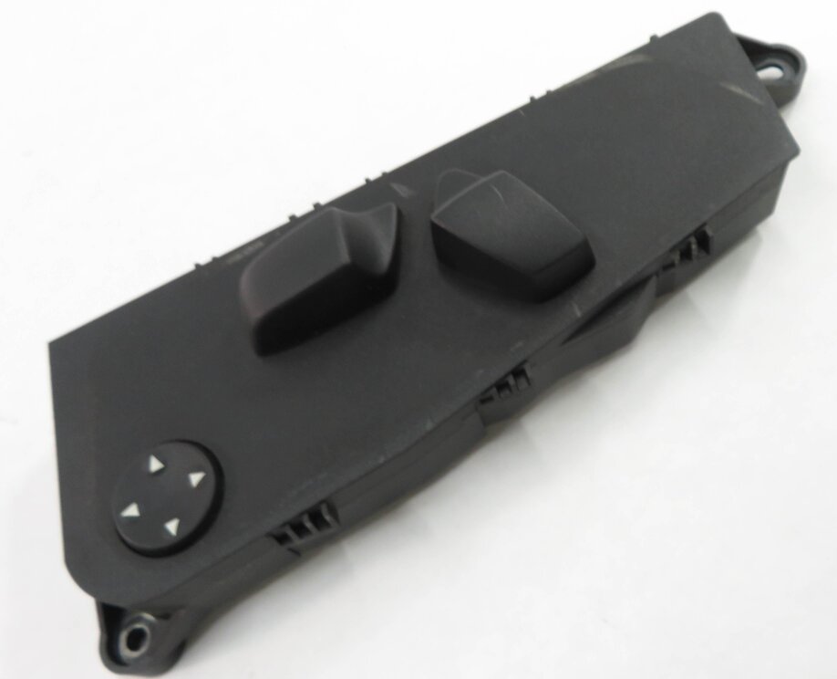 2007-2013 BMW X5 (E70) RIGHT FRONT PASSENGER POWER SEAT ADJUSTMENT SWITCH