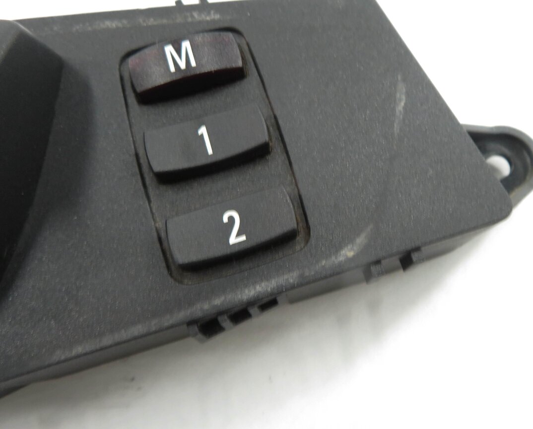 Thumbnail 7: 2010 BMW X5 (E70) LEFT FRONT DRIVER MEMORY SEAT CONTROL MODULE