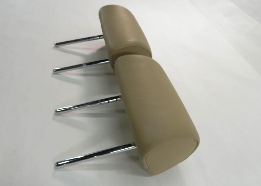 Thumbnail 4: 2010 BMW X5 (E70) LEFT & RIGHT REAR 2nd SECOND ROW SEAT HEADREST SET-2 (BEIGE)