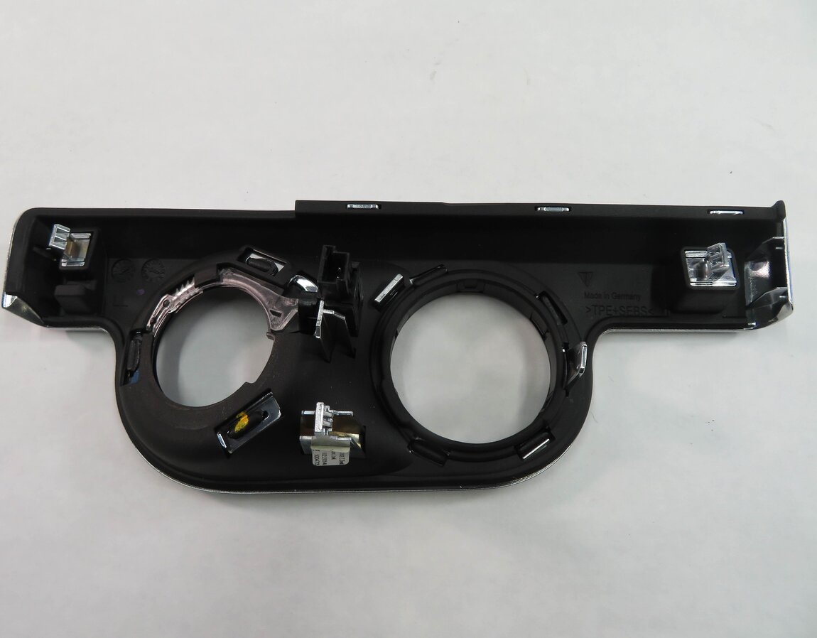 Thumbnail 8: 2014 PORSCHE CAYMAN S (981) FRONT DASH HEADLIGHT SWITCH TRIM PIECE (SILVER)