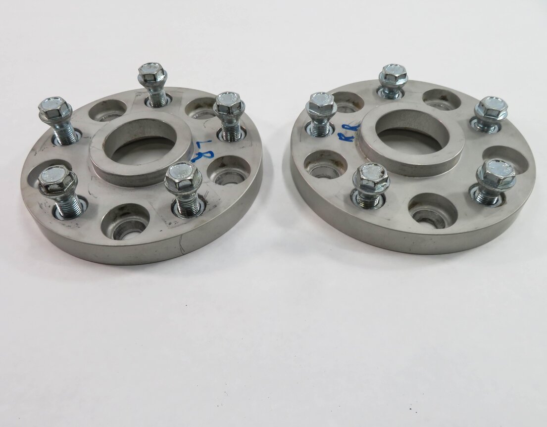 Thumbnail 2: 2014 PORSCHE CAYMAN S (981) TYPE 3 BIMECC HUB CENTRIC 20mm REAR WHEEL SPACER SET