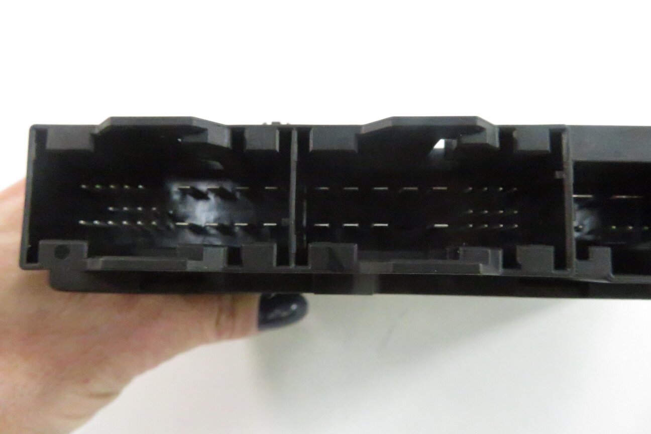 Thumbnail 6: 2009-2010 BMW 750i 760i (F01) FRONT COMFORT SEAT MEMORY CONTROL MODULE COMPUTER
