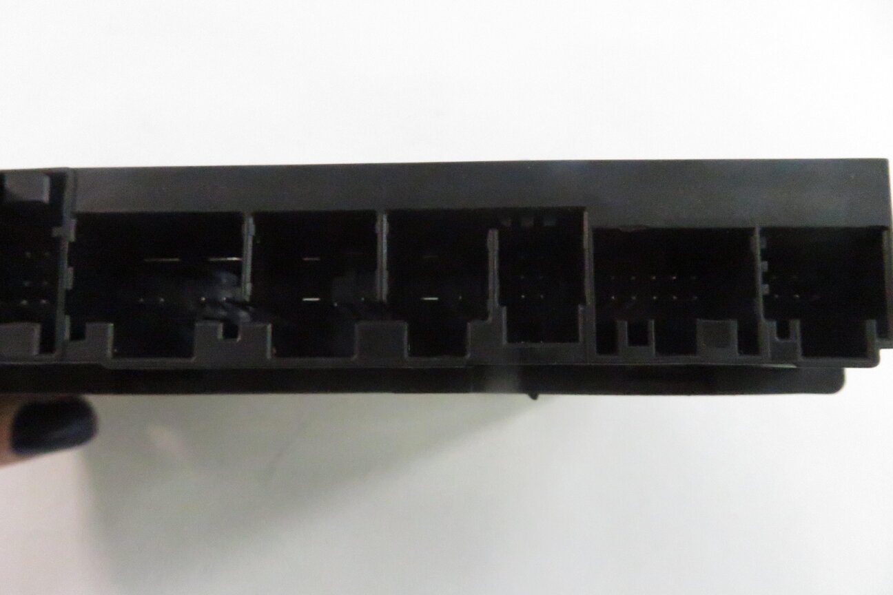 Thumbnail 7: 2009-2010 BMW 750i 760i (F01) FRONT COMFORT SEAT MEMORY CONTROL MODULE COMPUTER