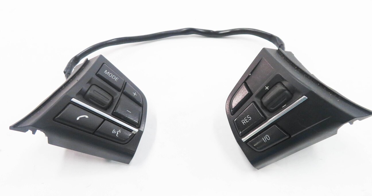Thumbnail 4: 2010 BMW 750i (F01) STEERING SWITCH BUTTON SET-2