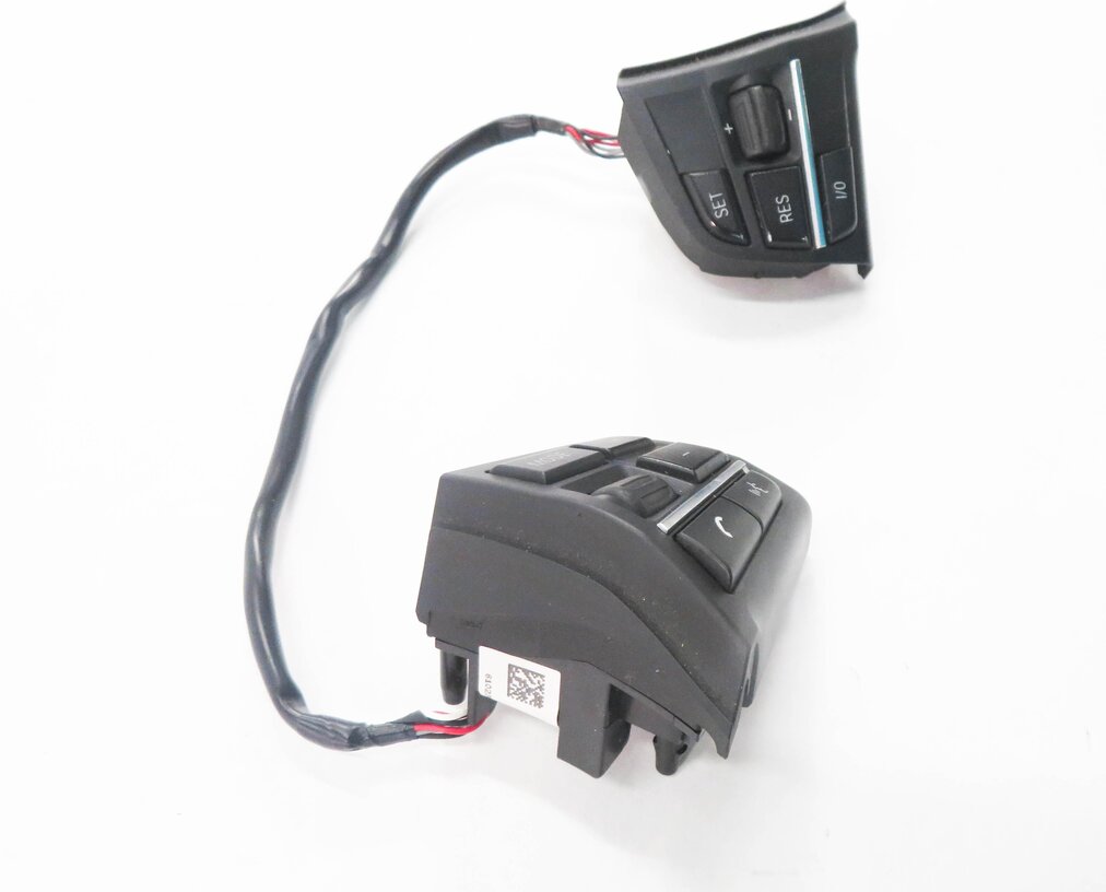 Thumbnail 5: 2010 BMW 750i (F01) STEERING SWITCH BUTTON SET-2